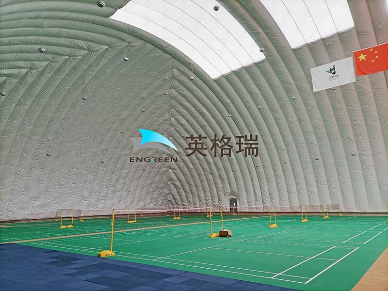 在建筑中廣泛使用的膜材料有什么特性？