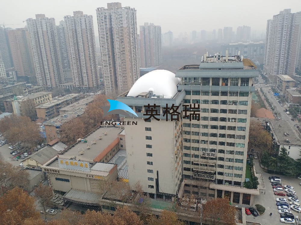 樓頂氣膜羽毛球館靈活利用城市空間，快速搭建減少工程干擾
